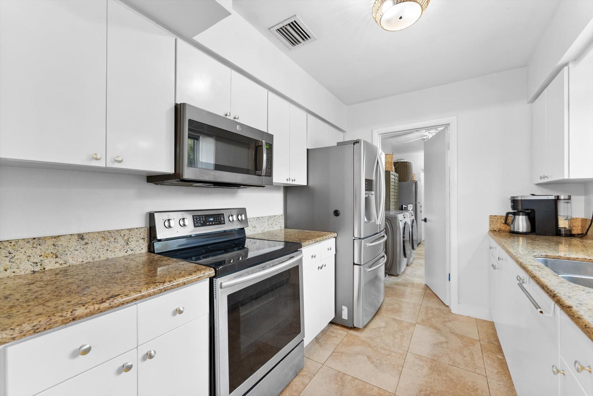 Country Club Village Sec - Residential Lease