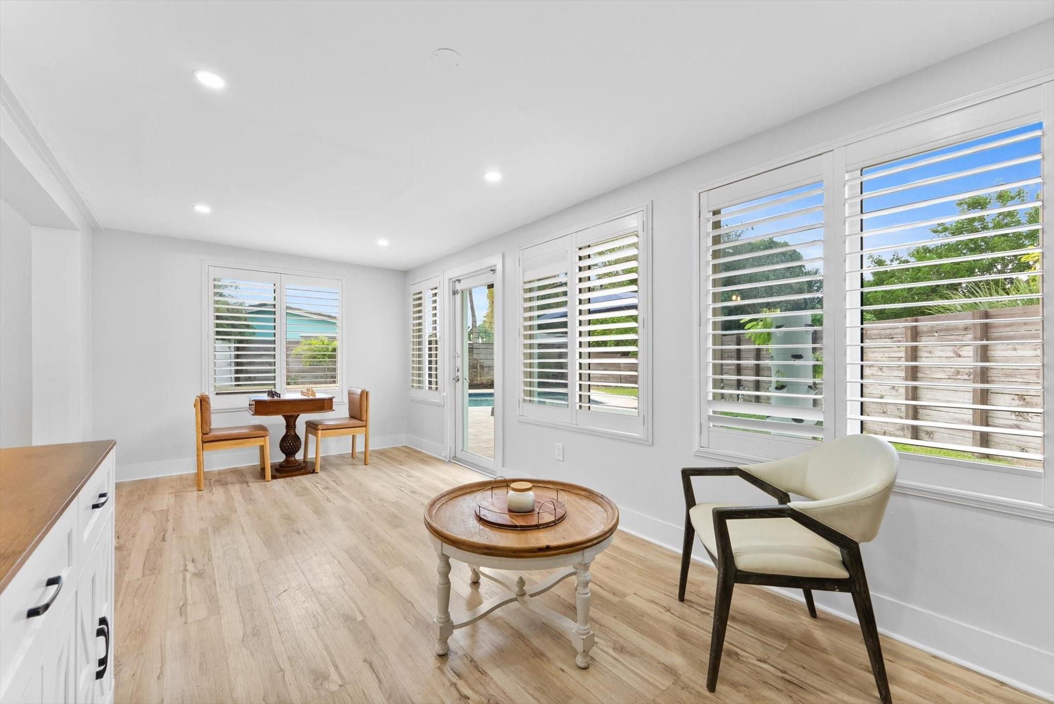 Country Club Village Sec - Residential Lease