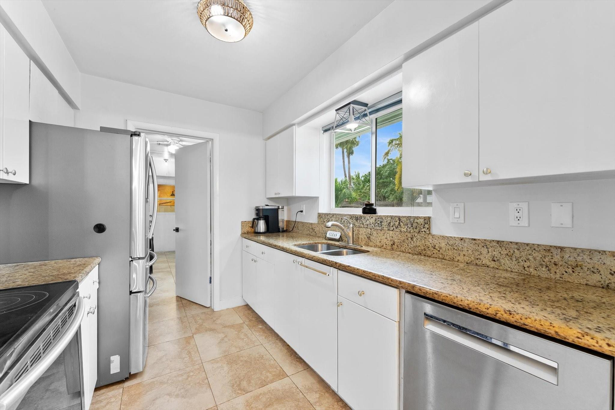 Country Club Village Sec - Residential Lease