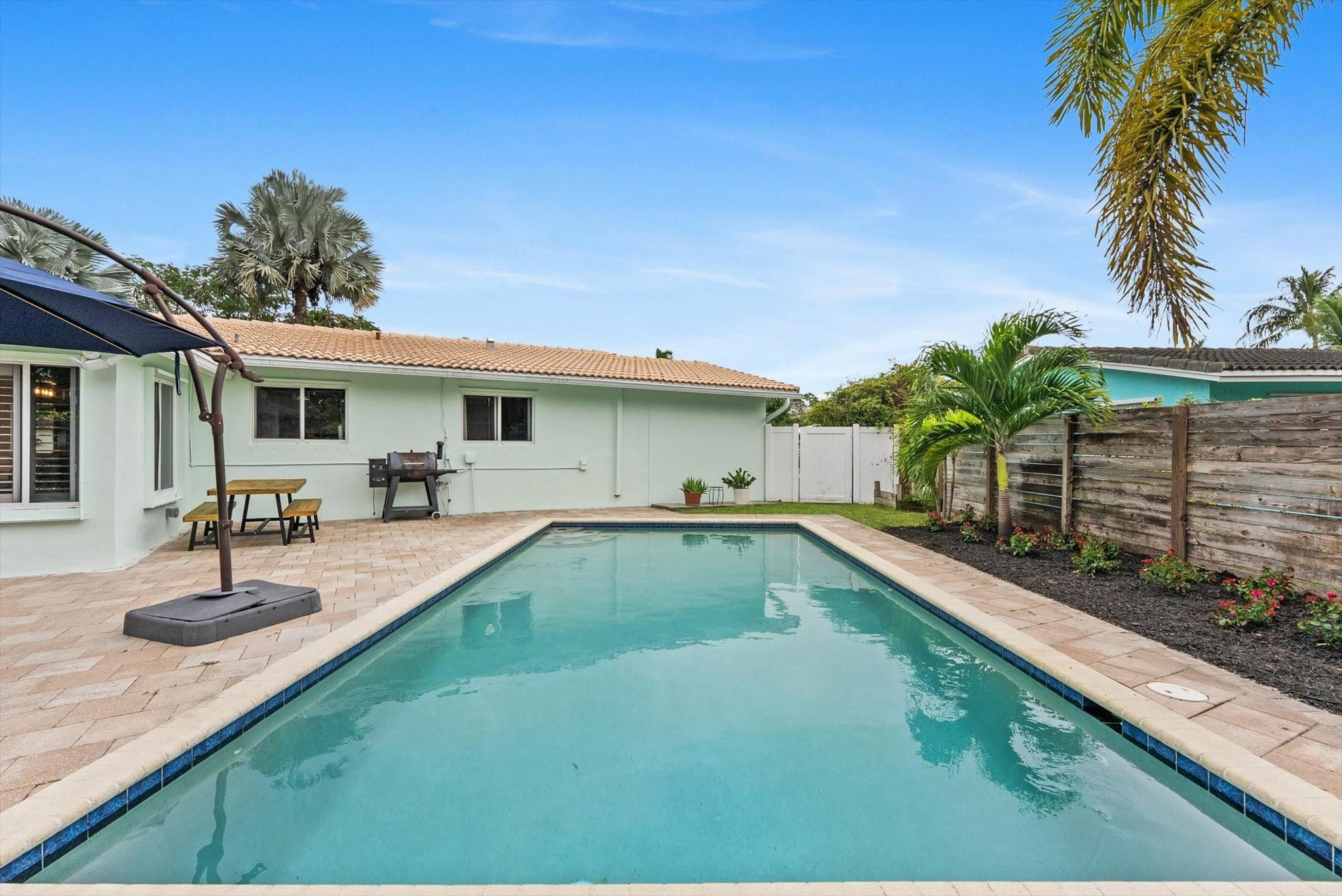 Country Club Village Sec - Residential Lease