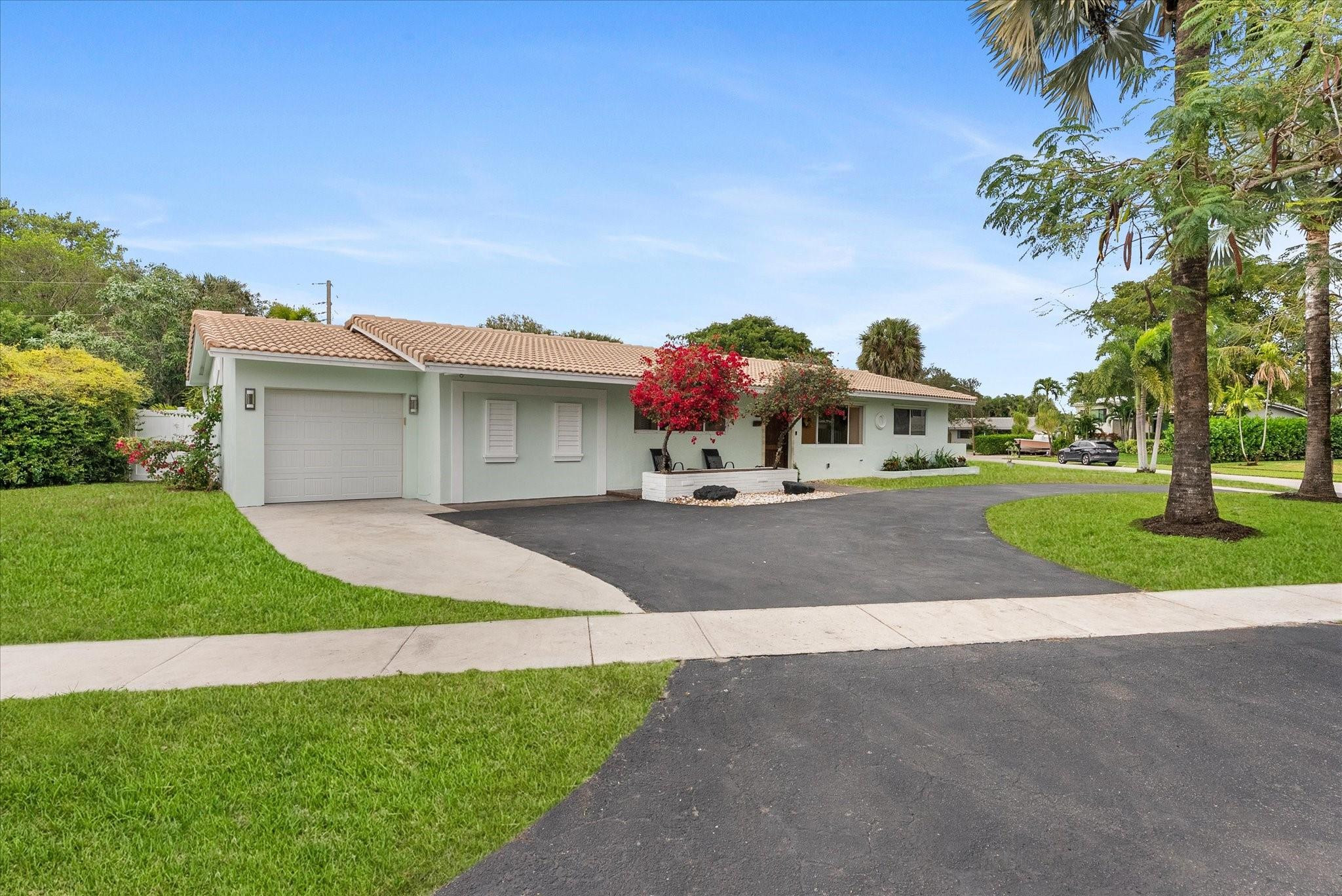 Country Club Village Sec - Residential Lease