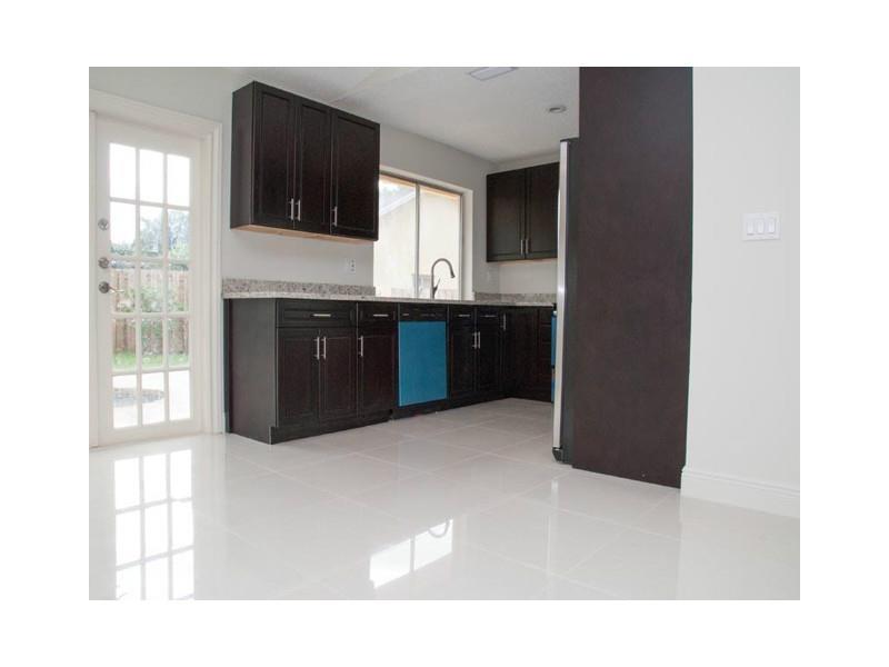 JACARANDA LAKES SEC 1 - Residential