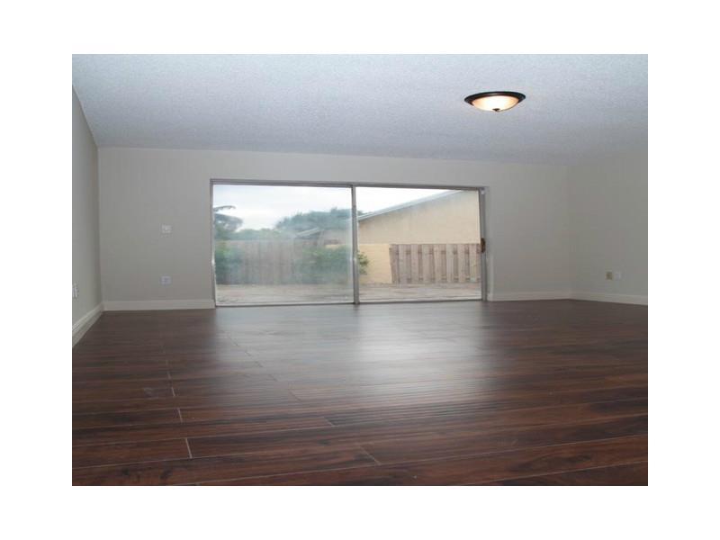 JACARANDA LAKES SEC 1 - Residential