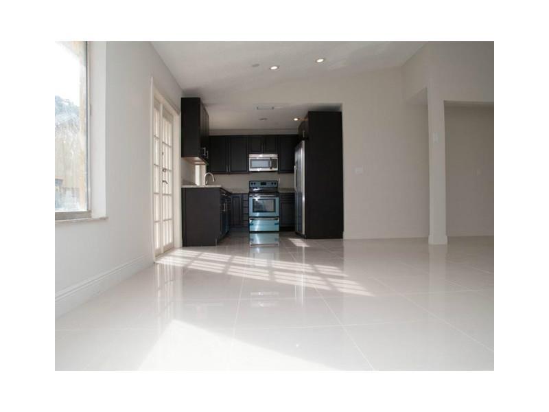 JACARANDA LAKES SEC 1 - Residential