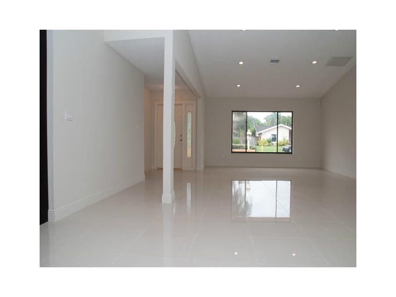 JACARANDA LAKES SEC 1 - Residential