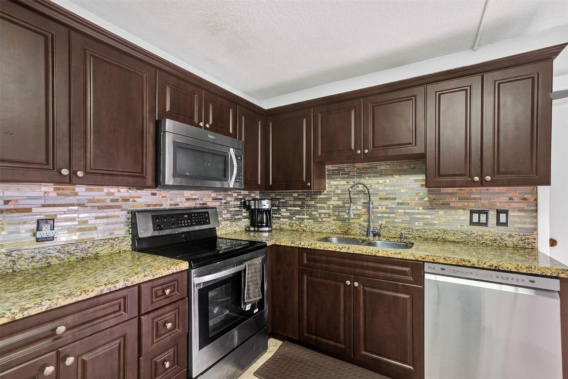 CYPRESS AT WOODMONT II. - Residential