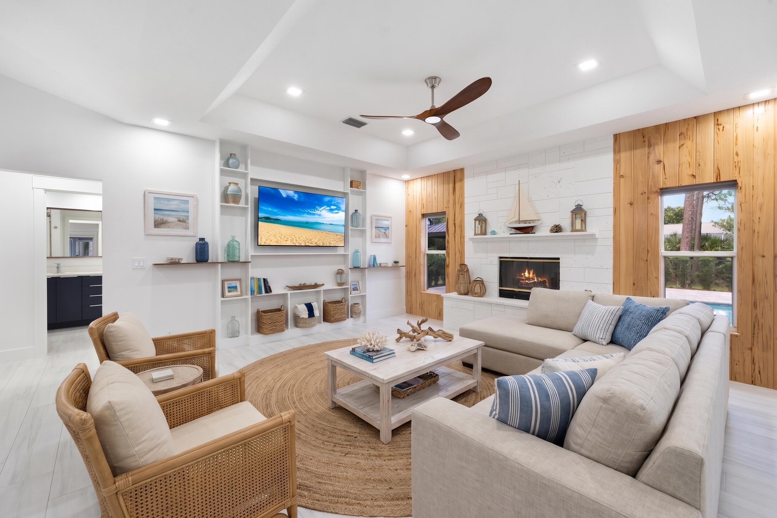 Palm Beach Country Estates - Residential