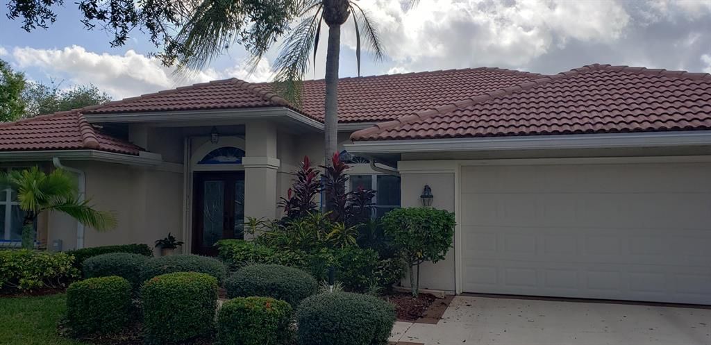 Photo of 1134 SW Greenbriar Cove, Port Saint Lucie, FL 34986 (MLS # R10692688)