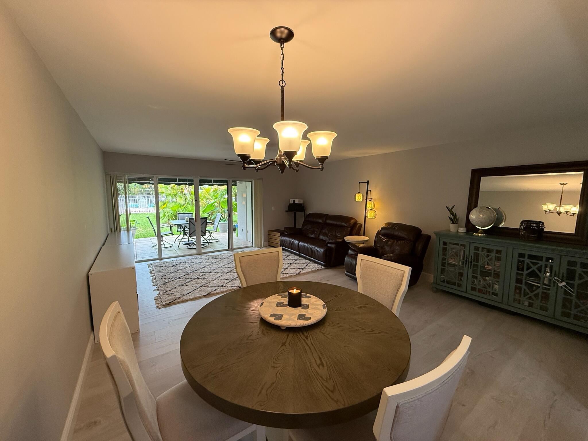 ROYALE HARBOUR CONDO OR 2092P693 VILL - Residential Lease