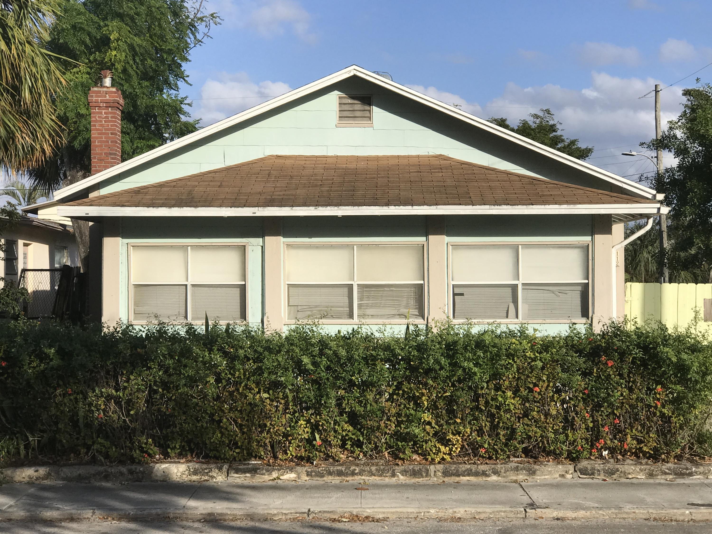 Lakeworth Town - Residential