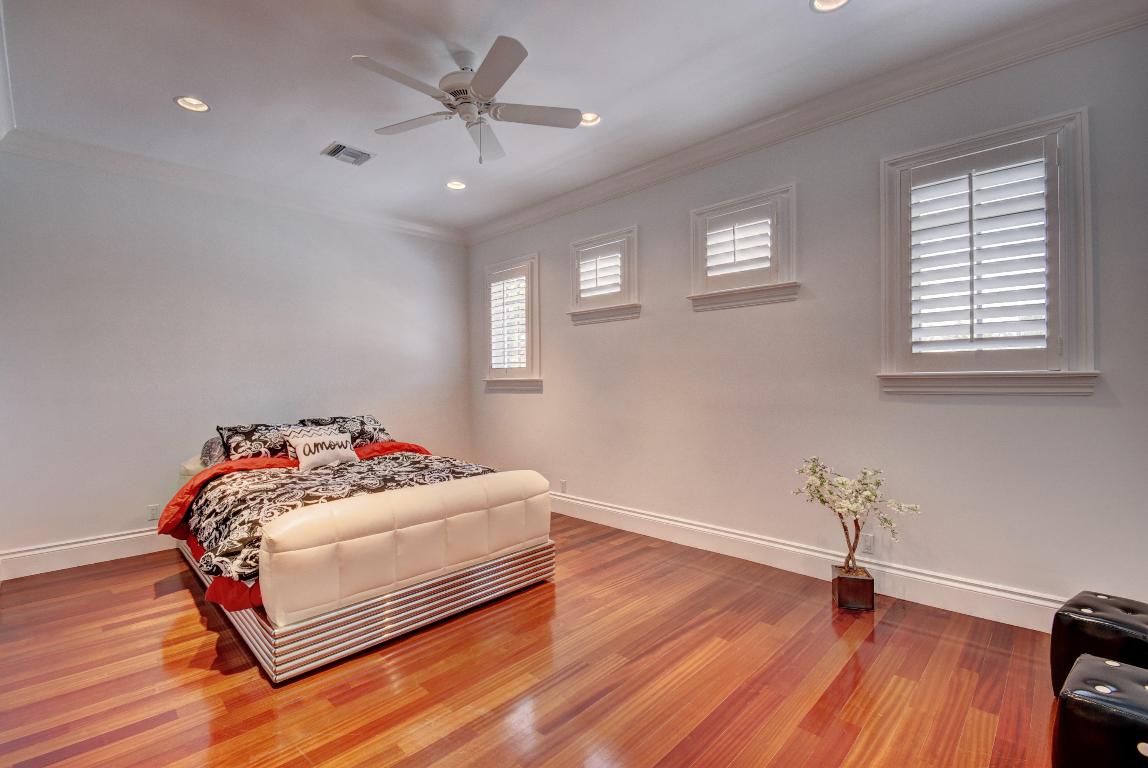 BOCA HARBOUR ISLAND SEC - Residential