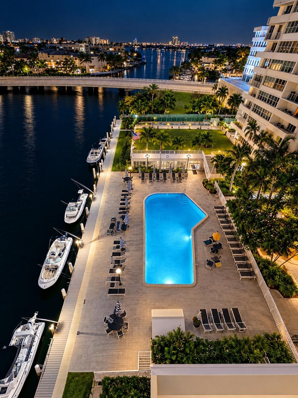 Photo of 1160 N FEDERAL Highway #1121, Fort Lauderdale, FL 33304 (MLS # B26094885)