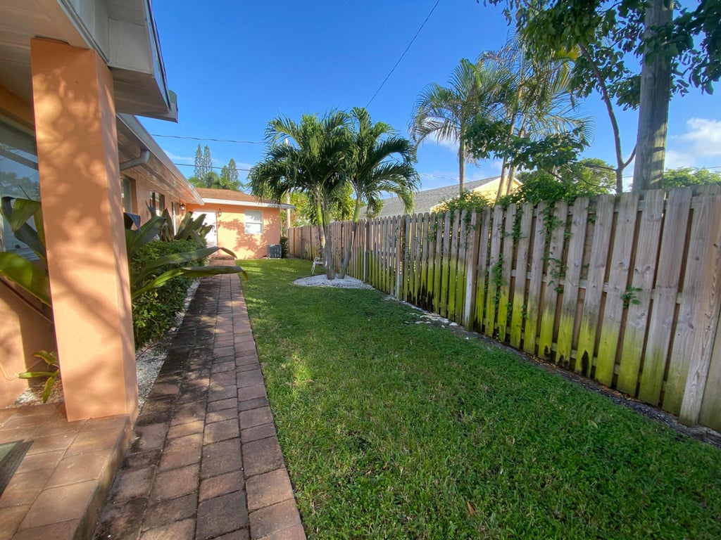 Photo of 914 N J Street #3, Lake Worth Beach, FL 33460 (MLS # R11038698)