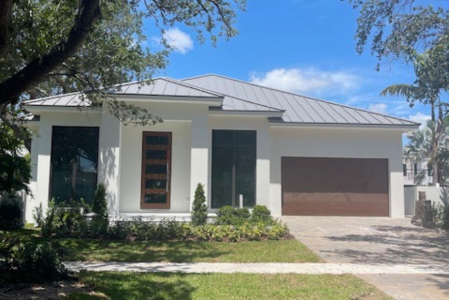 Discover this sophisticated single-story modern transitional home, currently under construction, nestled on a picturesque street in Victoria Park. This residence features expansive, oversized windows that flood the interiors with natural light while offering stunning views of the surrounding natural beauty of Victoria Park.

The home boasts 4 spacious bedrooms, 4 bathrooms, and a versatile den/office. The open floor plan is anchored by a large kitchen equipped with premium Jenn-Air appliances. Additional highlights include a full-house automatic generator, a sparkling pool, and a 2-car garage.