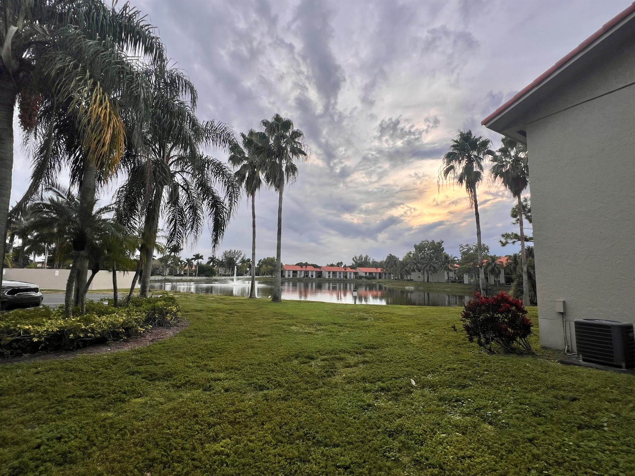 PALM BEACH PLACE CONDO - Residential Lease