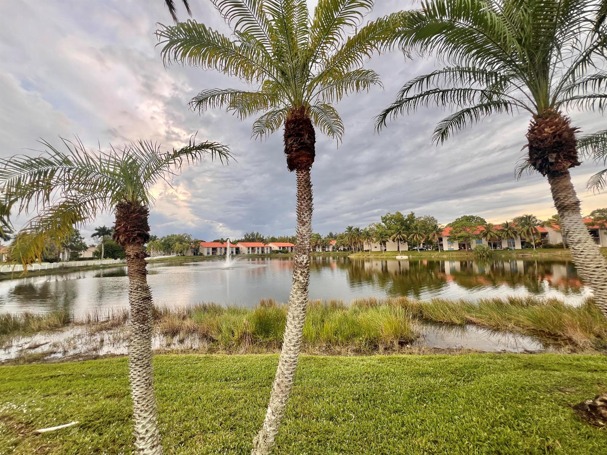 PALM BEACH PLACE CONDO - Residential Lease