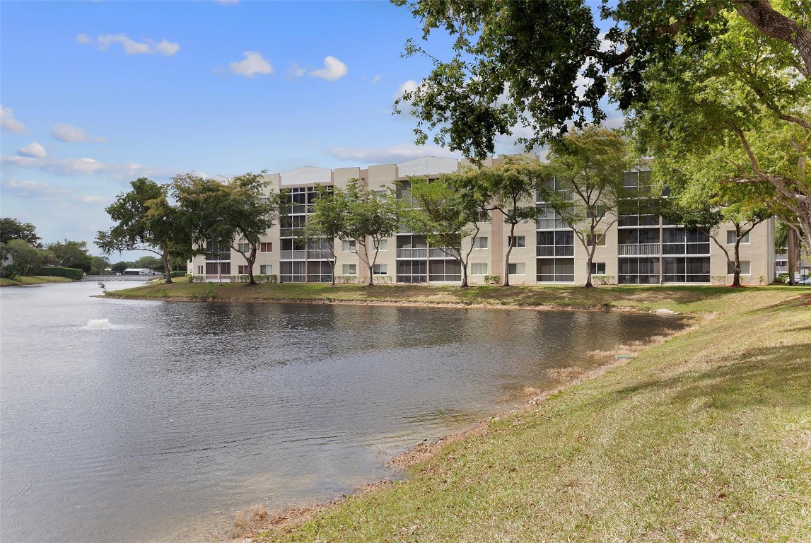 Kings Pointe - Residential