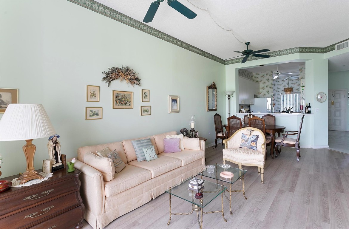 Kings Pointe - Residential