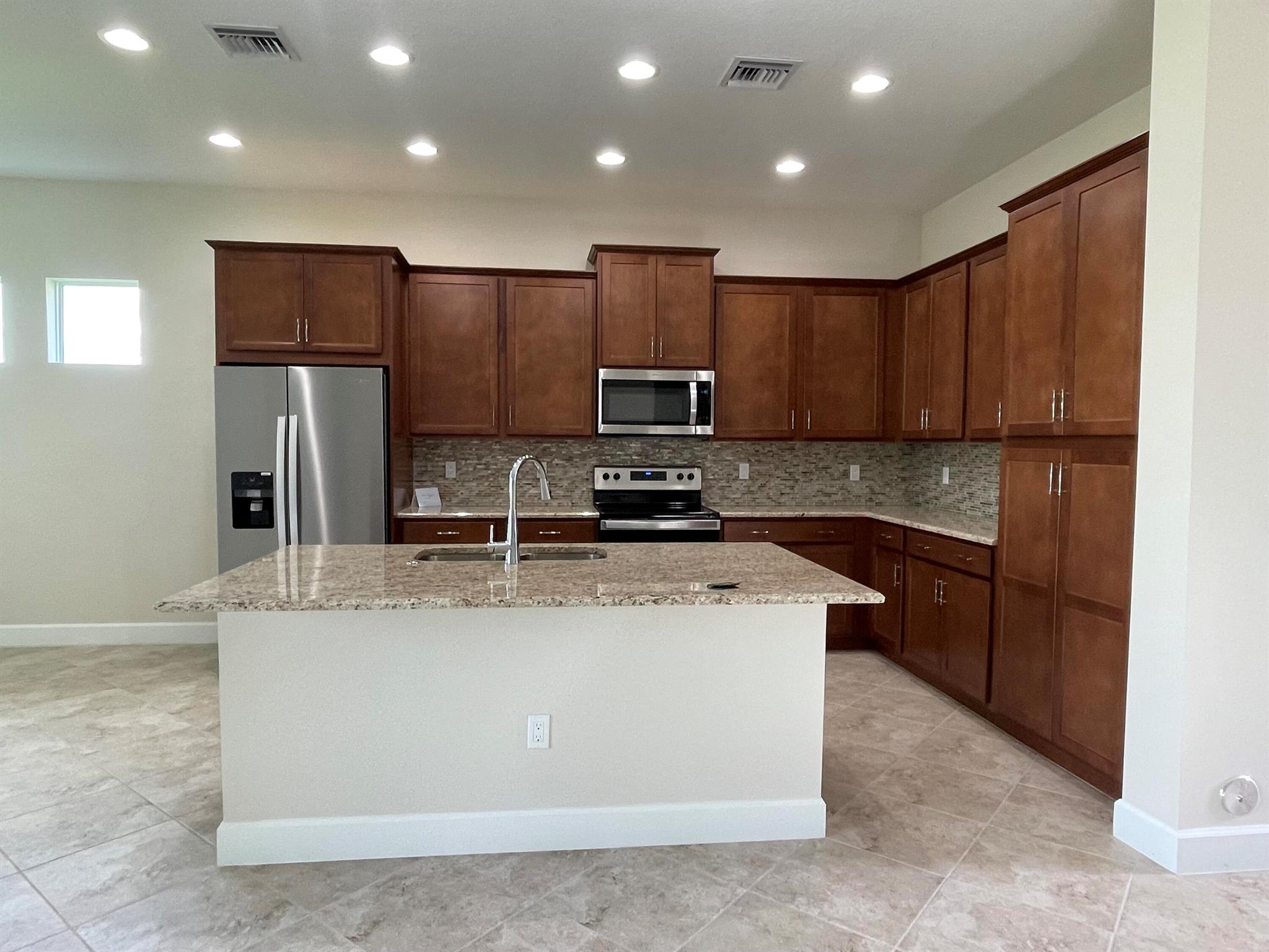 5573 Zestar Lane