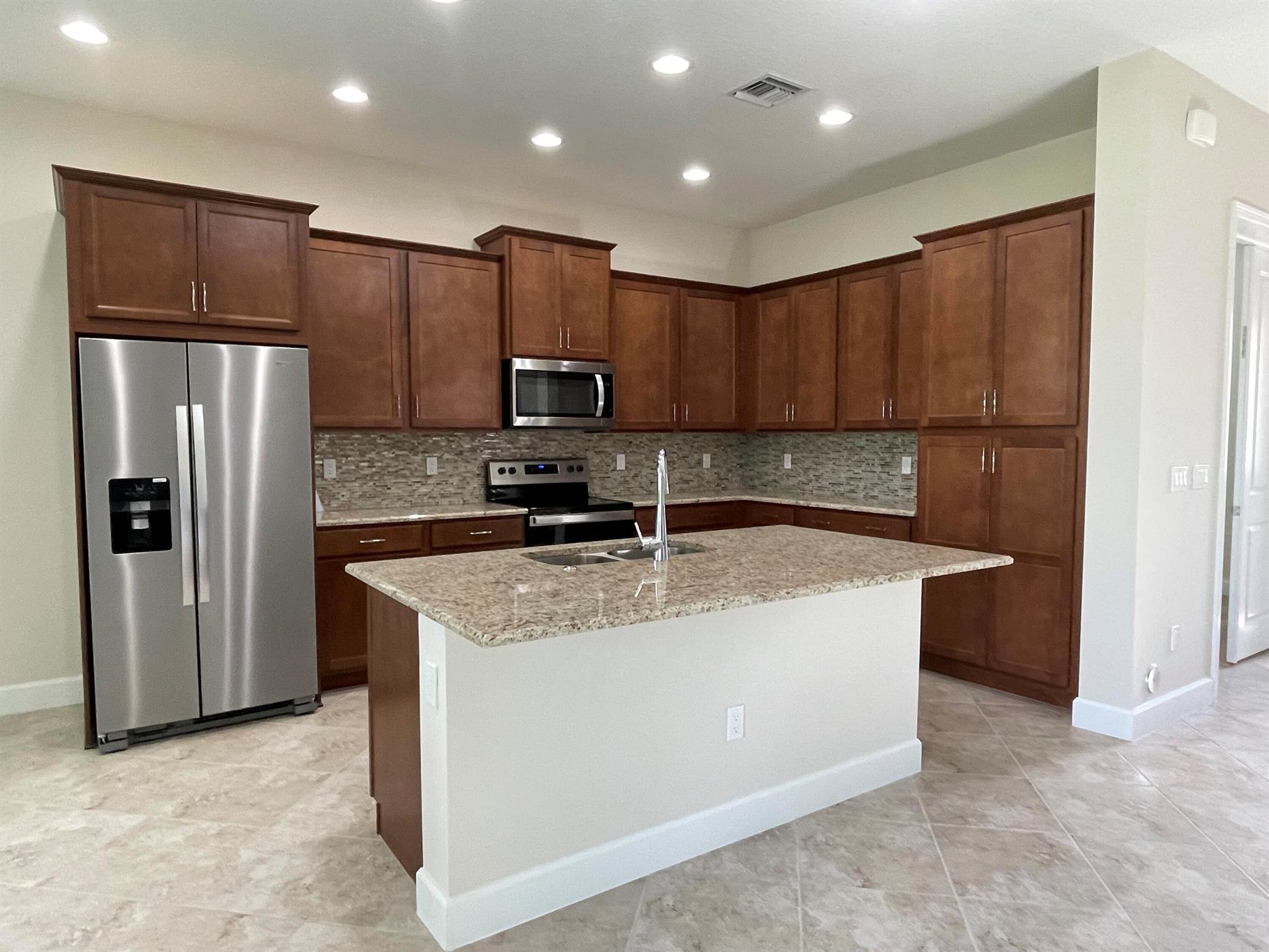 5573 Zestar Lane