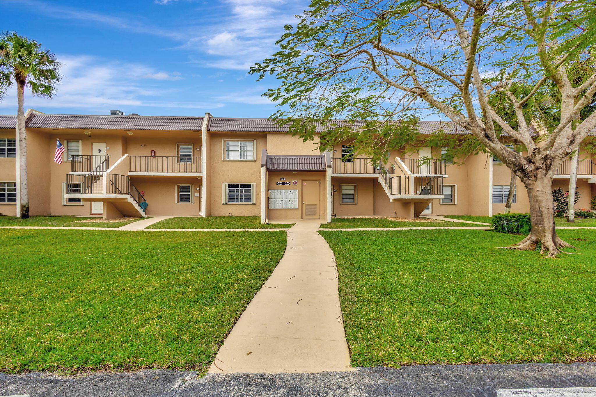 Golden Lakes Village - Residential