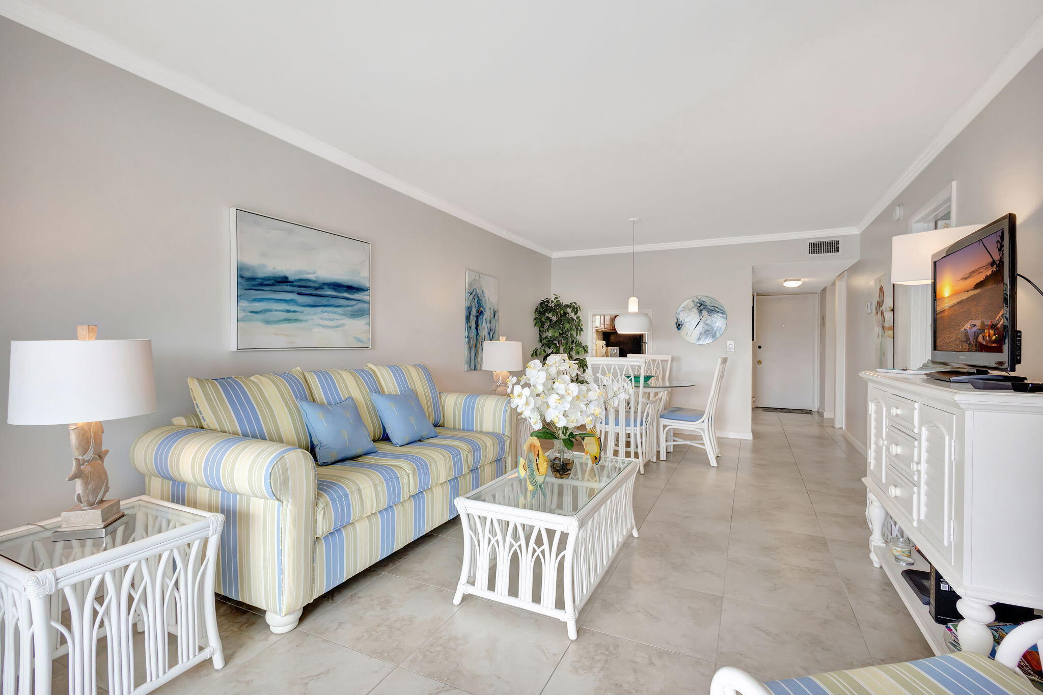 154 Lake Meryl Drive Unit 255