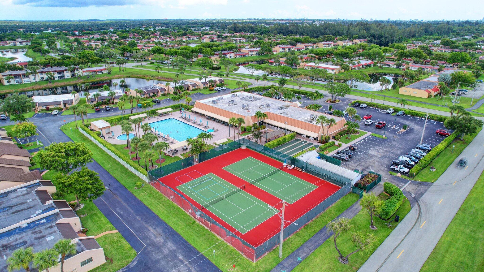 Golden Lakes Village - Residential