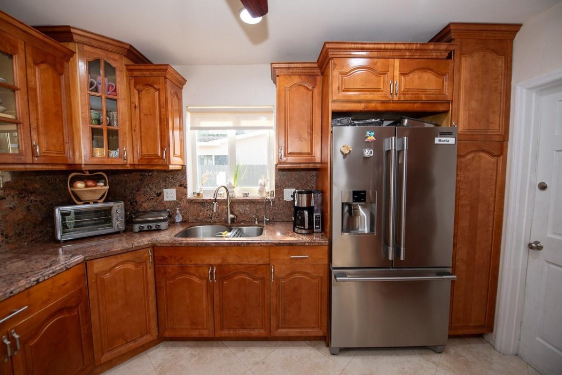 Pembroke Lakes Sec 5 94-1 - Residential