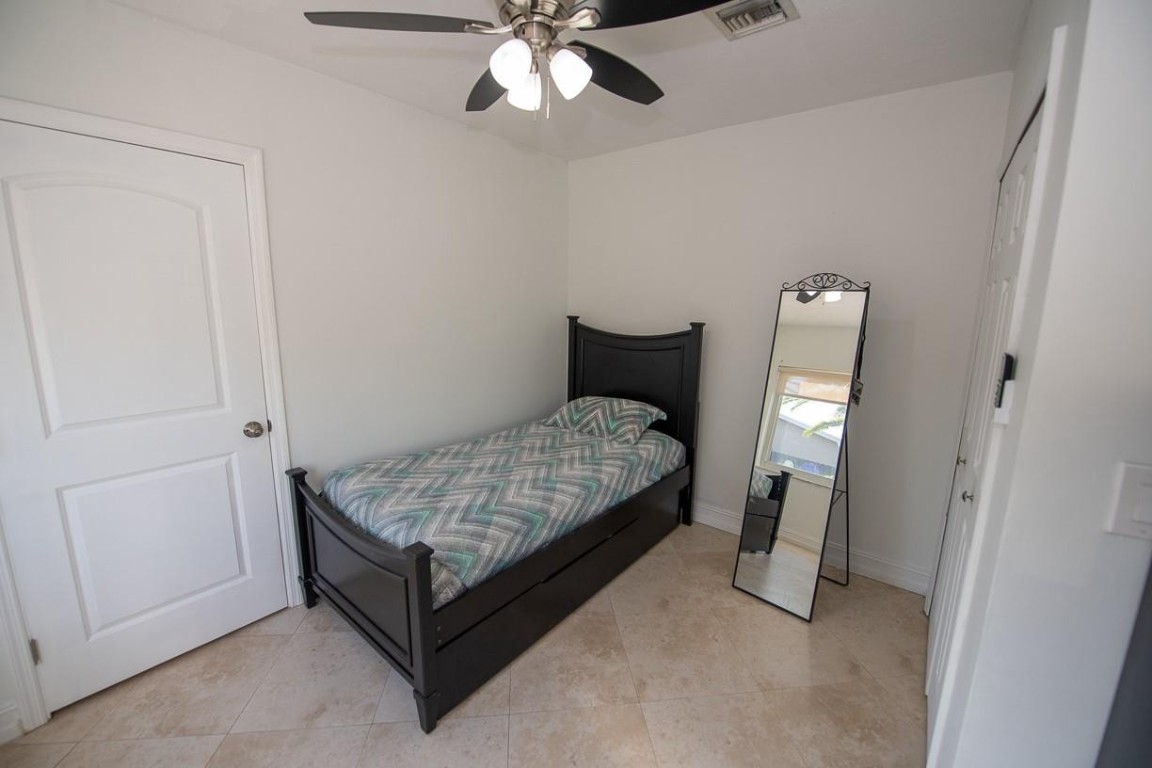 Pembroke Lakes Sec 5 94-1 - Residential