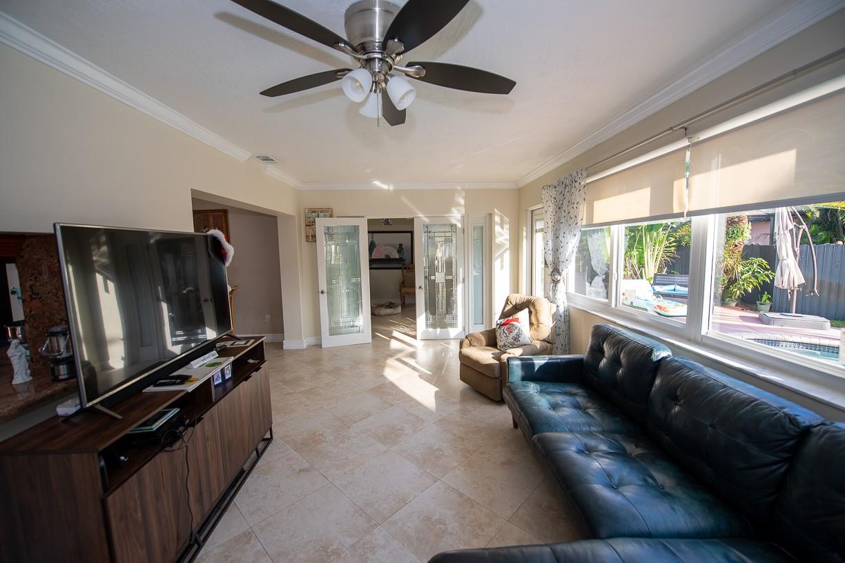 Pembroke Lakes Sec 5 94-1 - Residential