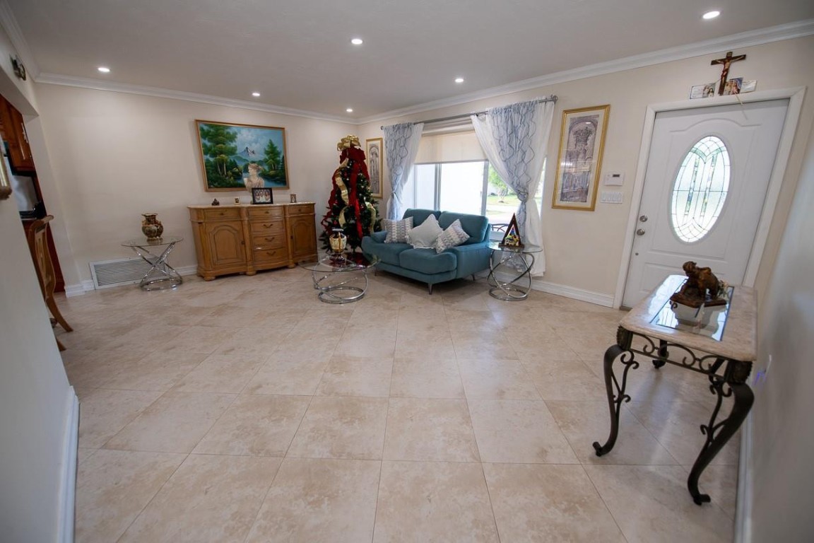 Pembroke Lakes Sec 5 94-1 - Residential