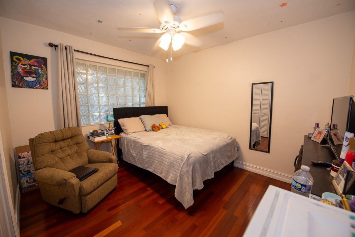 Pembroke Lakes Sec 5 94-1 - Residential