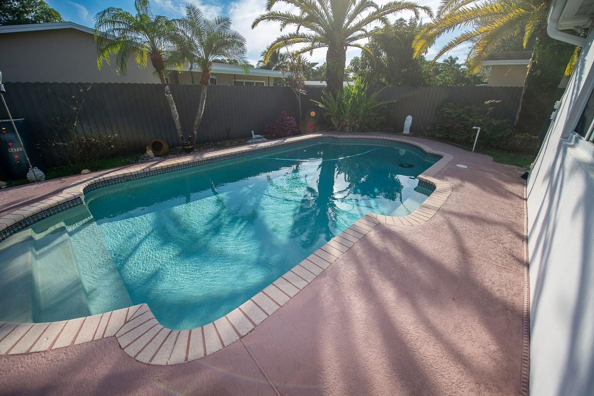 Pembroke Lakes Sec 5 94-1 - Residential