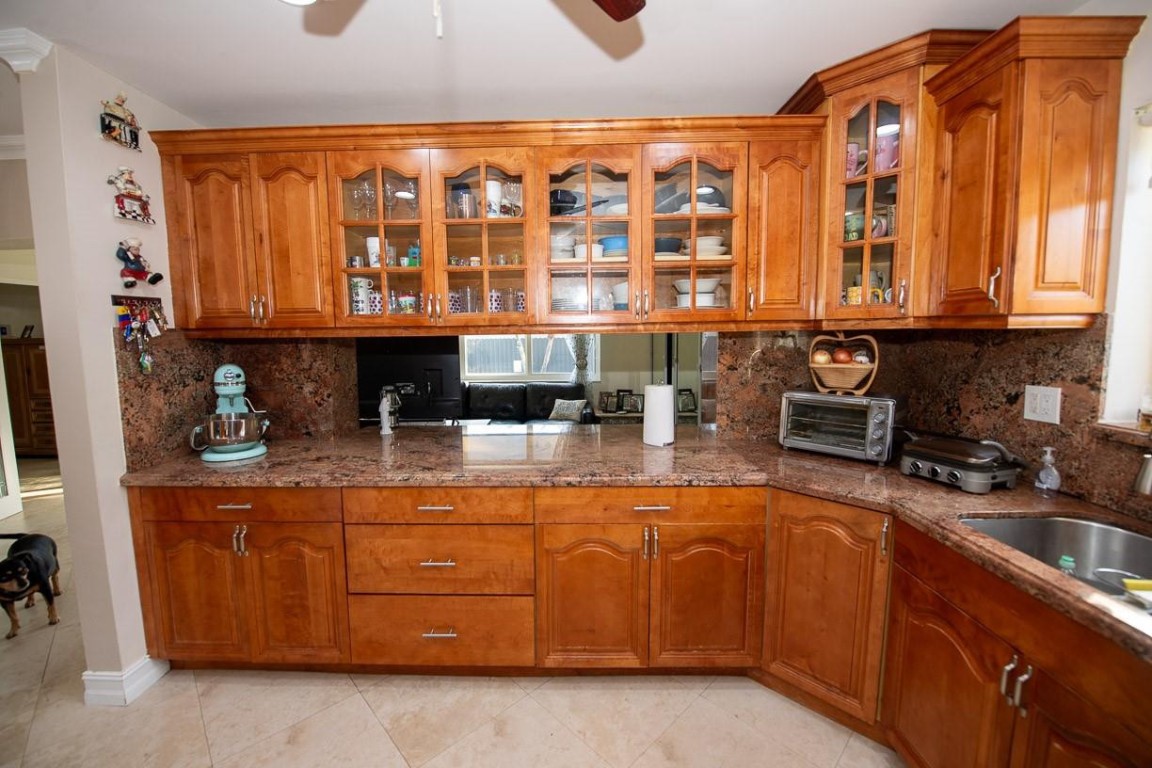 Pembroke Lakes Sec 5 94-1 - Residential