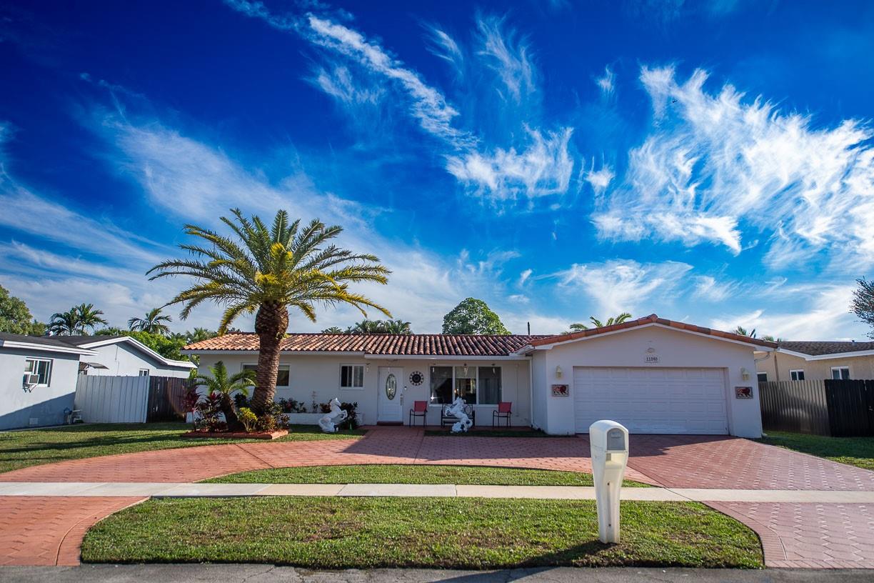 Pembroke Lakes Sec 5 94-1 - Residential