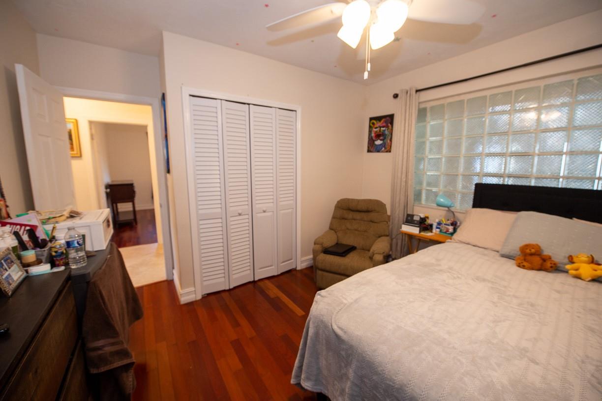 Pembroke Lakes Sec 5 94-1 - Residential