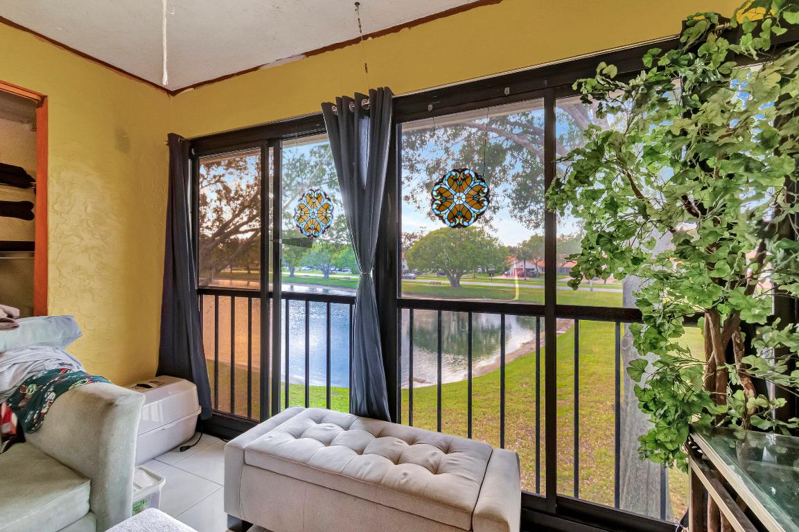 SUN VALLEY EAST CONDO - Residential