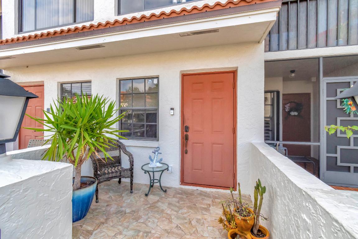 SUN VALLEY EAST CONDO - Residential