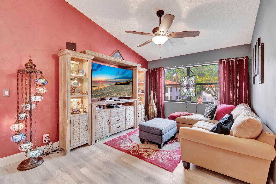 SUN VALLEY EAST CONDO - Residential