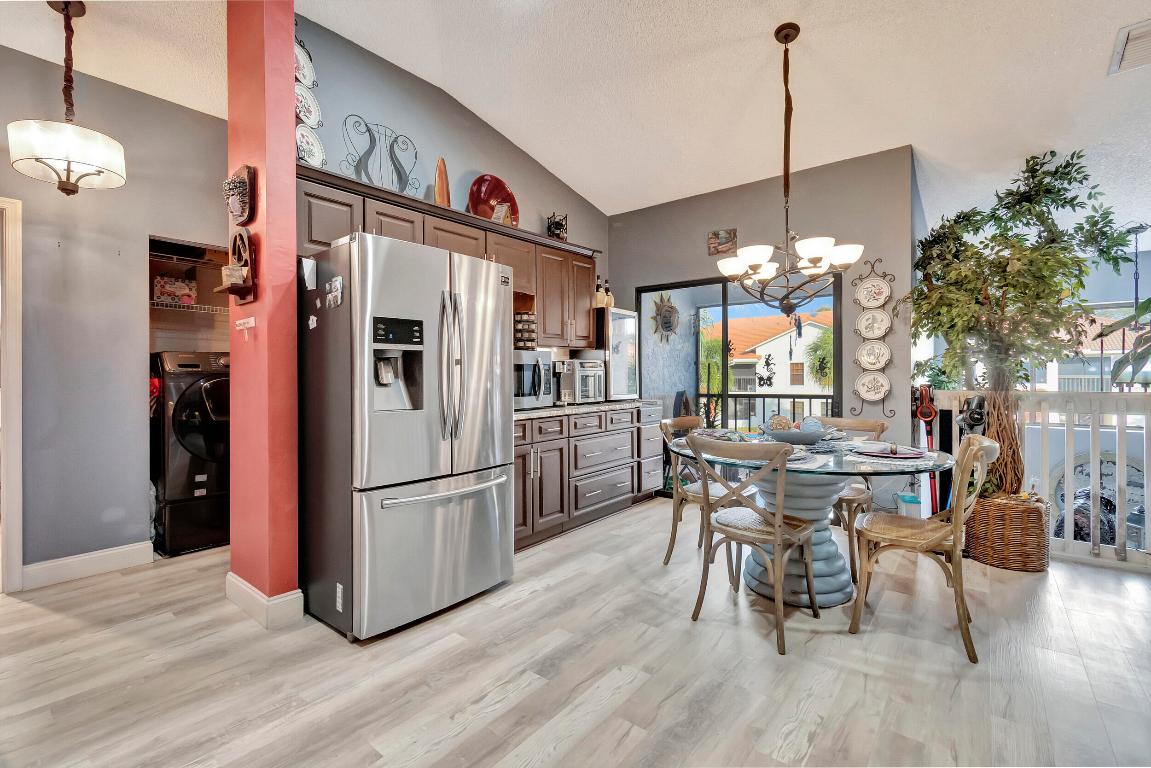 SUN VALLEY EAST CONDO - Residential