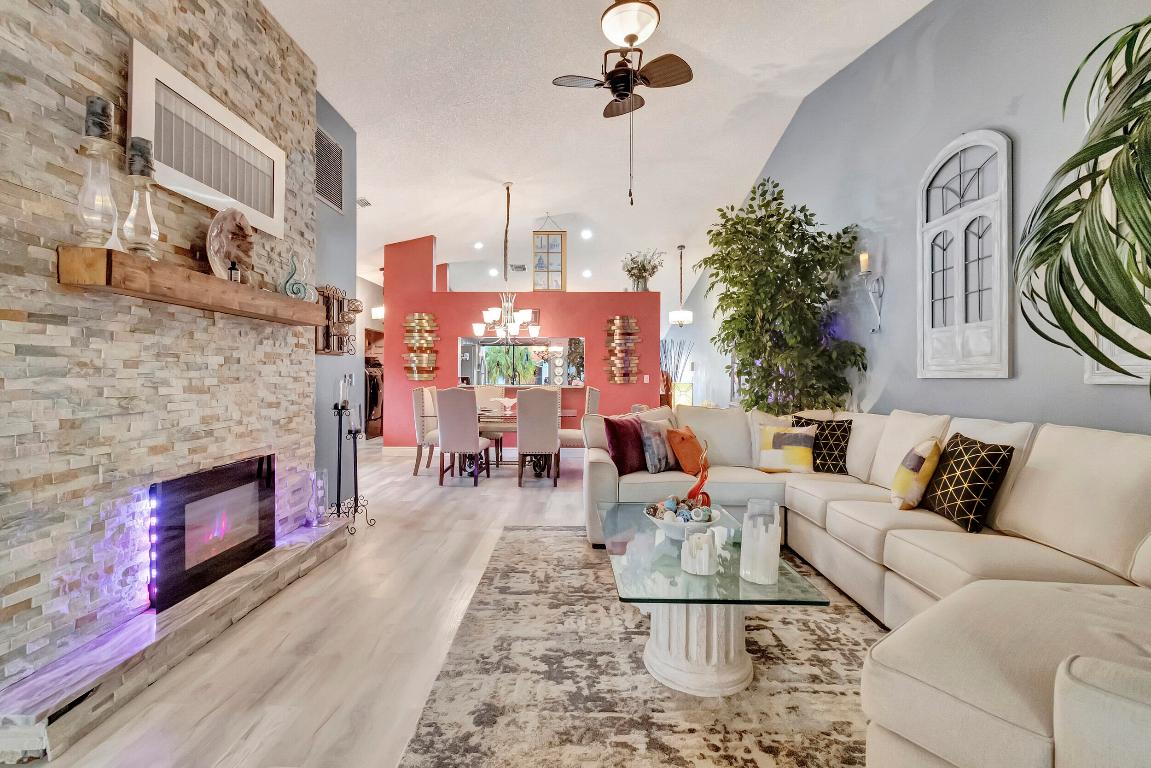 SUN VALLEY EAST CONDO - Residential