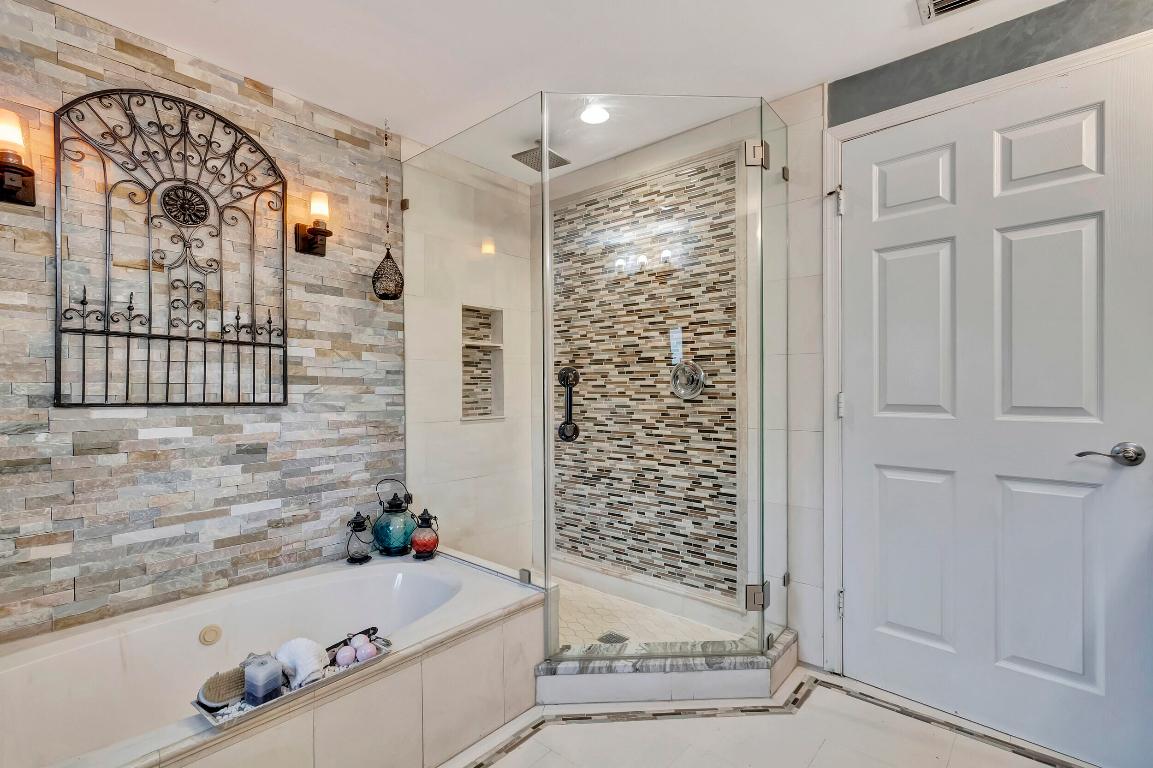 SUN VALLEY EAST CONDO - Residential