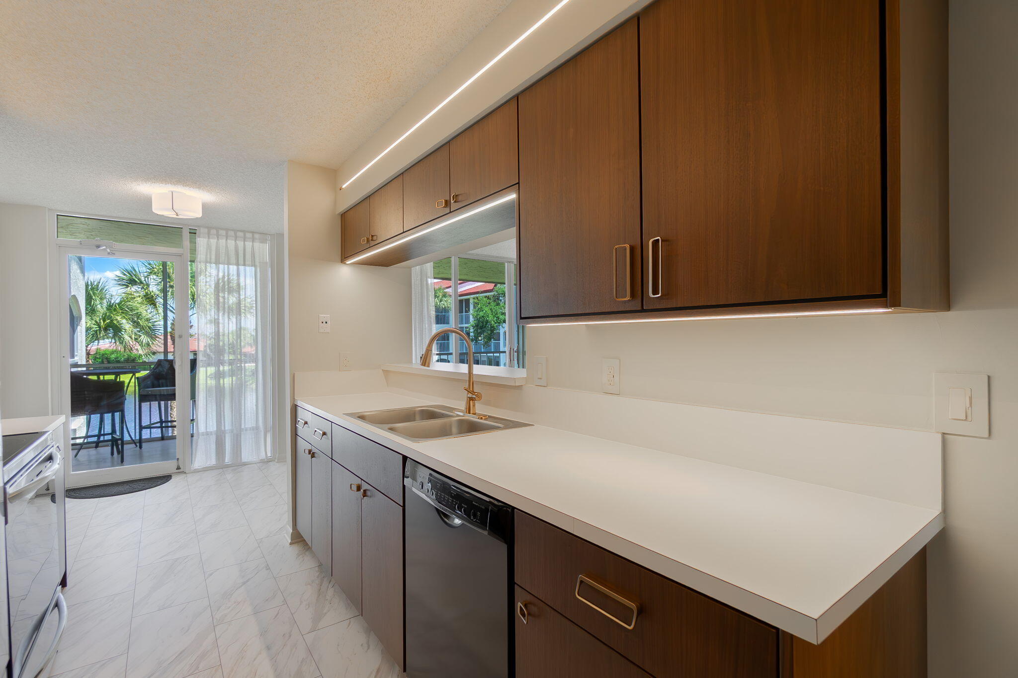 HALF MOON BAY CONDO - Residential