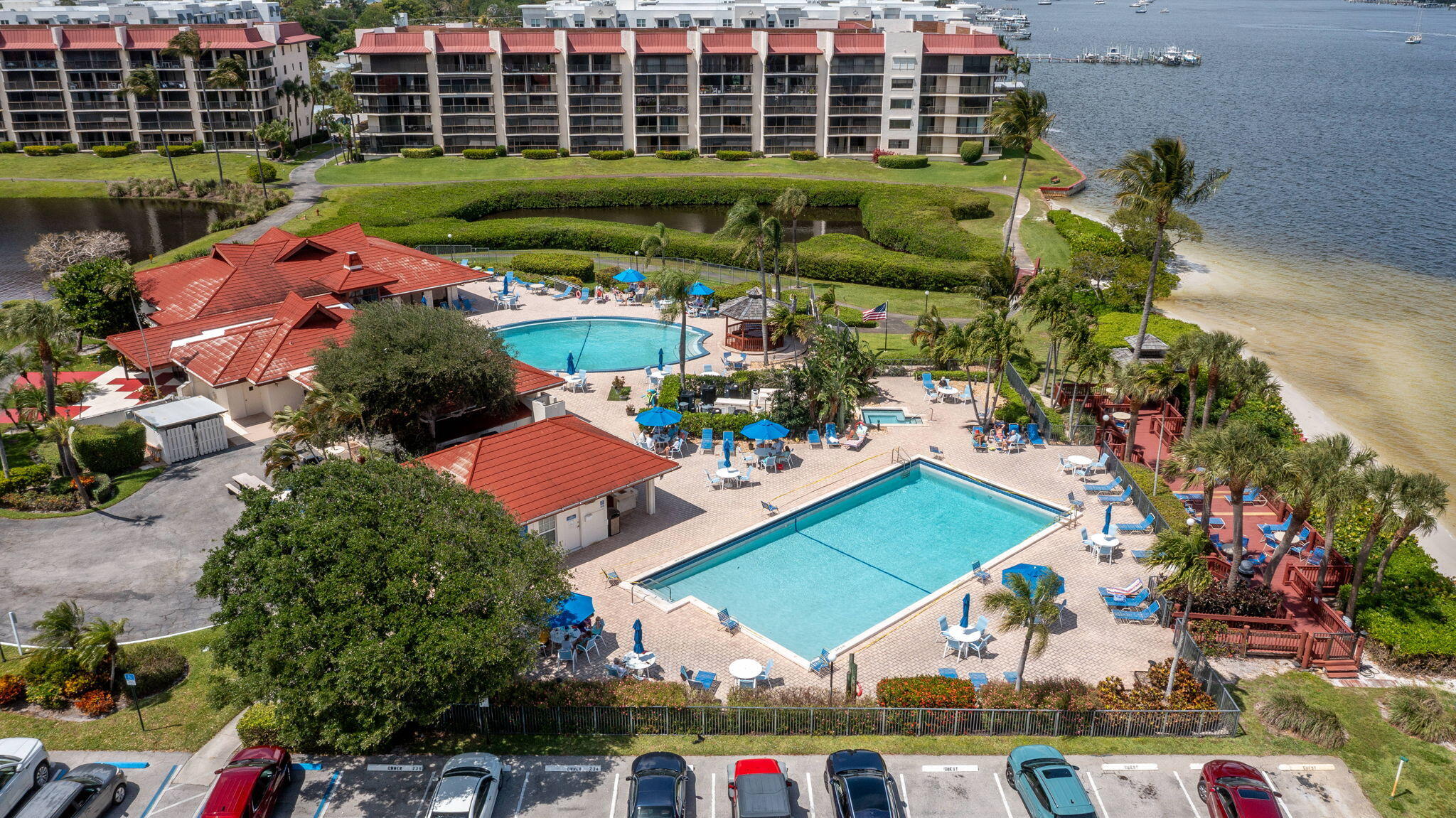 HALF MOON BAY CONDO - Residential