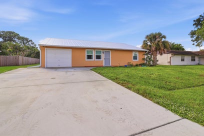 874 SW Canary Terrace Port St Lucie FL 34953
