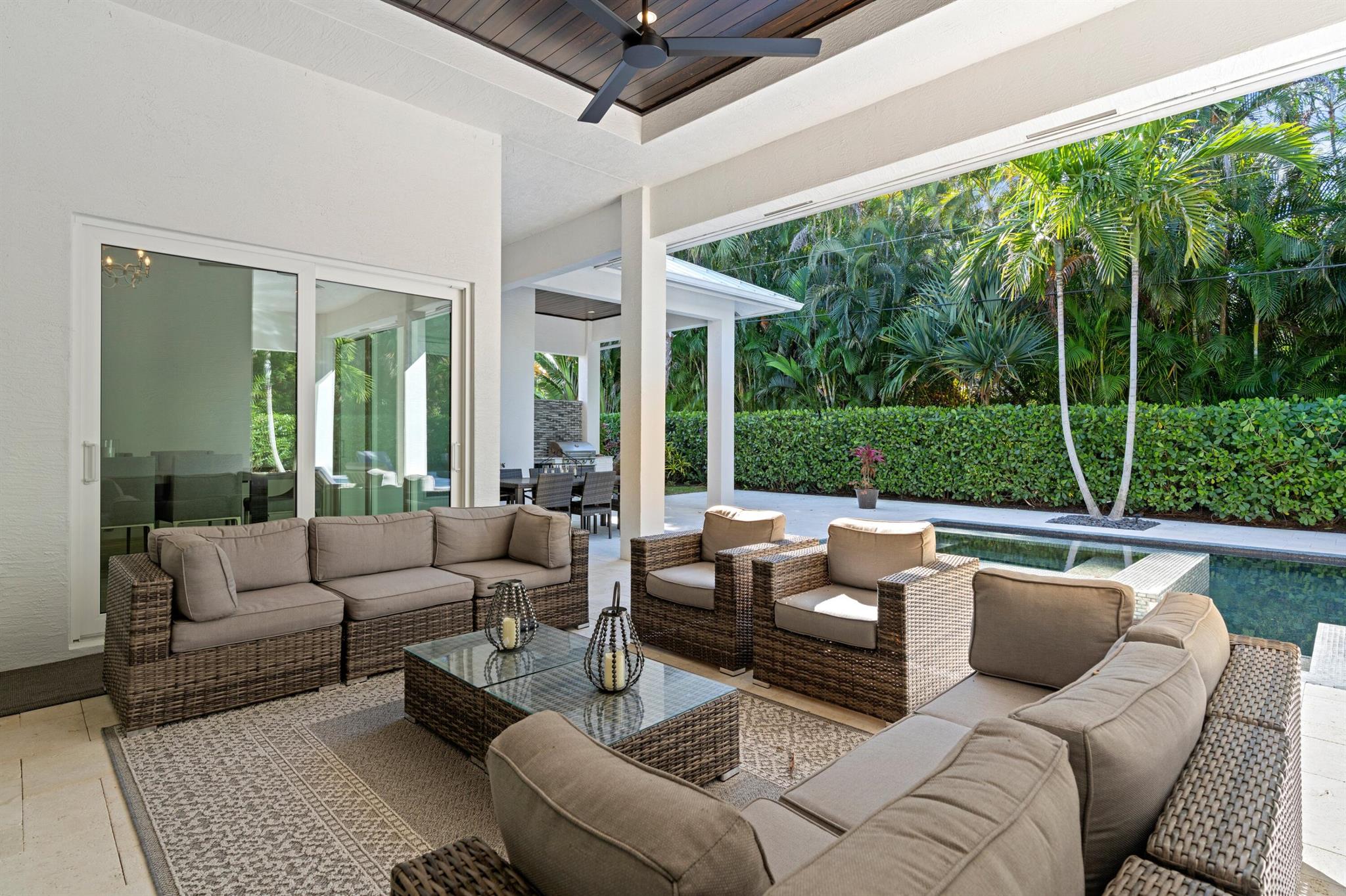 LOXAHATCHEE GARDENS - Residential