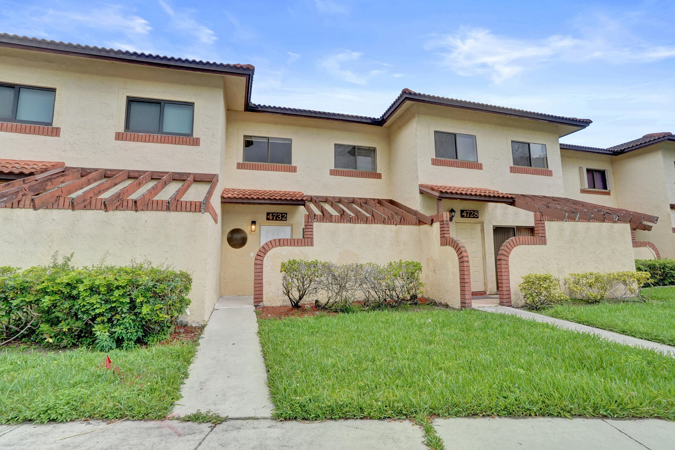 4732 NW 90th Avenue