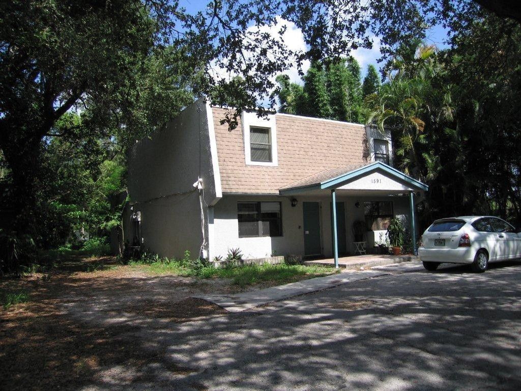 Photo of 1591 23 Court, Fort Lauderdale, FL 33315 (MLS # F10514608)