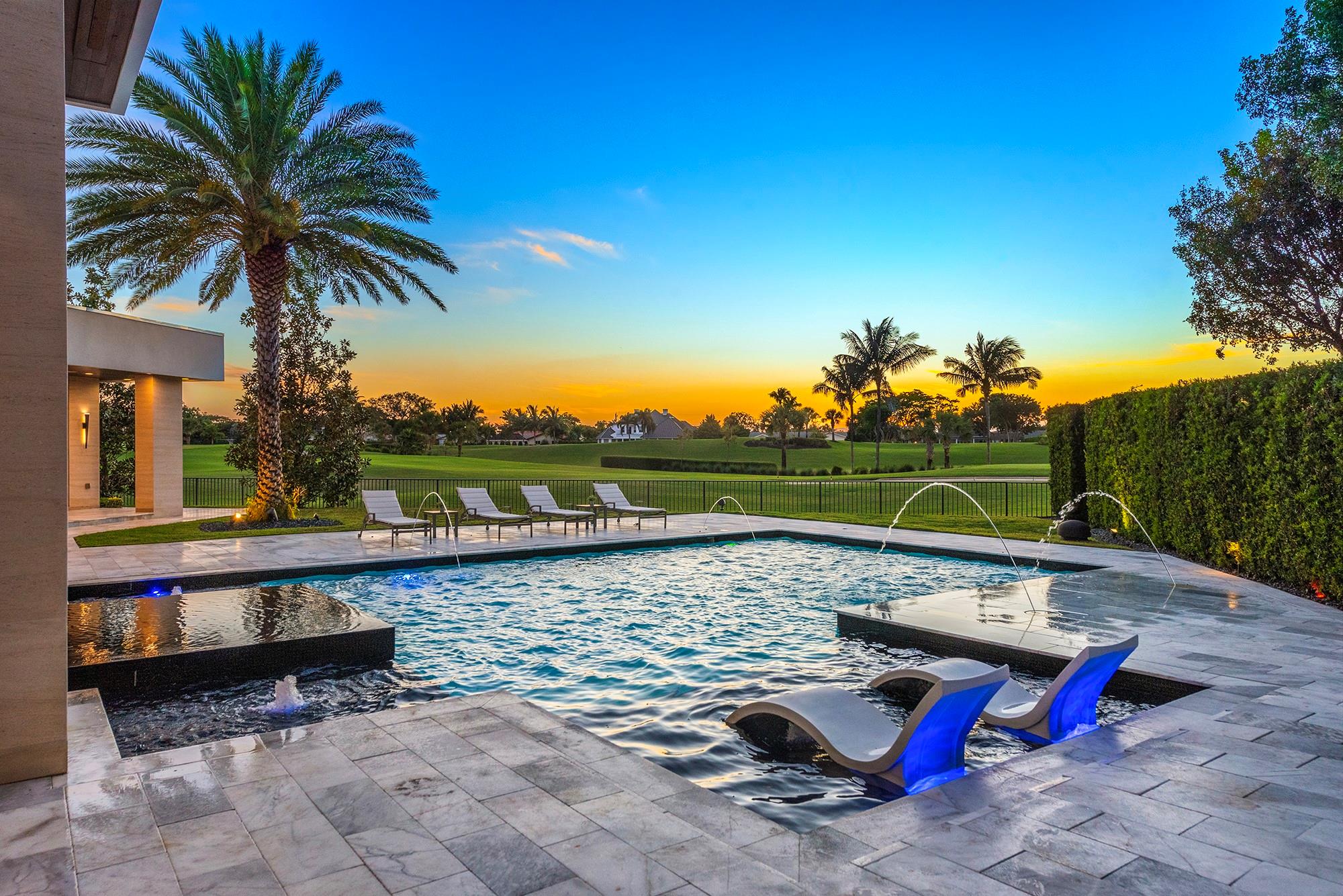 4041 Country Club Ln