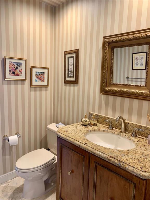 HAMPTONS - Residential